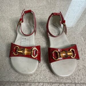 GUCCI RED GUCCISMA BAMBOO OPEN TOE TODDLER GIRLS SANDALS W/ BUCKLE SIZE 22 US 5